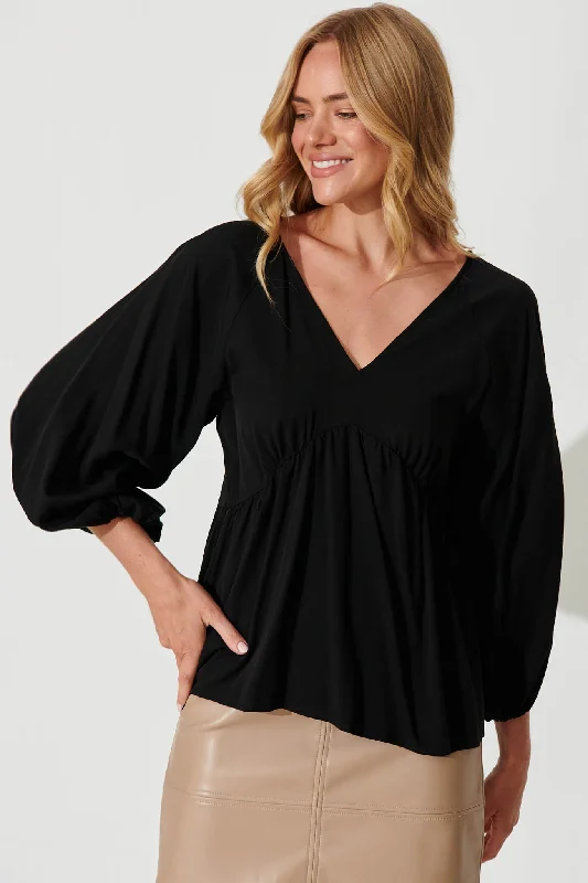 Harissa Top In Black