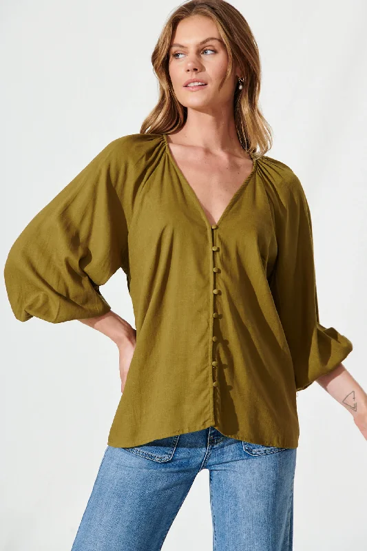 Countdown Top In Olive Linen Blend