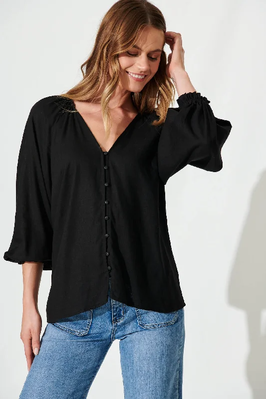 Countdown Top In Black Linen Blend