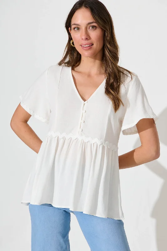 Rory Top In White With Ric Rac Trim Linen Blend